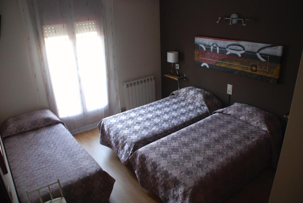 Hostal Delgado Бенабарре Номер фото